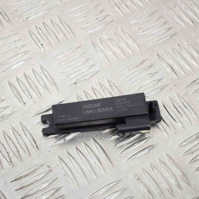 Amplificator de antena LAND ROVER RANGE ROVER EVOQUE L538 2014 OEM: AH42-15K603-AA