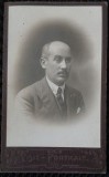 Fotografie tip CDV, Barbat cu mustata, perioada interbelica