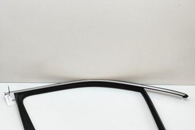 Bandou superior ușă dreapta față MERCEDES-BENZ GLB X247 2024 OEM: A2477252400 | 31862769 foto