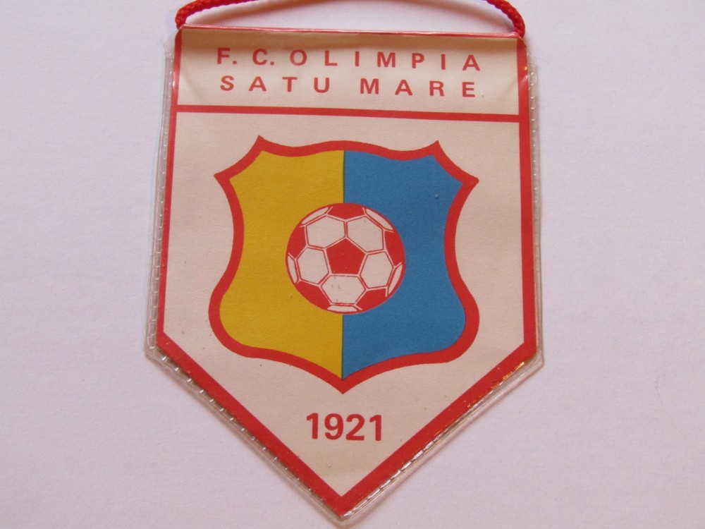 ancien petit FANION / WIMPEL PENNANT )) AS OLIMPIA SATU MARE **** ROUMANIA