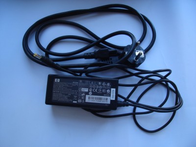 Incarcator laptop HP model DC359A, iesire 18.5 V, 3.5 A foto