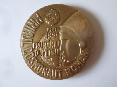 Medalie bronz Consiliul Intercosmos-Primul Cosmonaut Rom&amp;acirc;n:Dumitru Prunariu 1981 foto