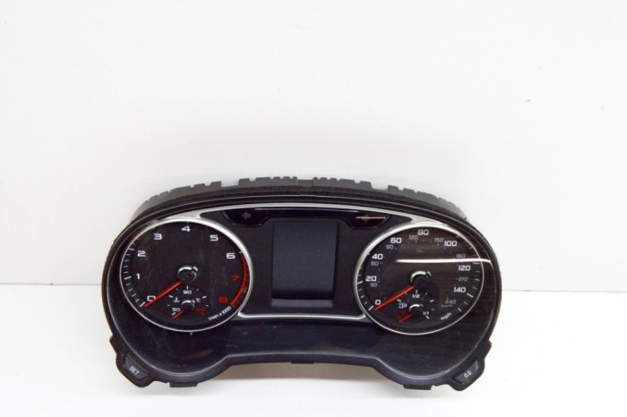 Ceas de bord AUDI A1 8X1, 8XK 2017 OEM: A2C99999200,A2C53219792,A2C53325382,8XA920980D,A2C53331519 17819894