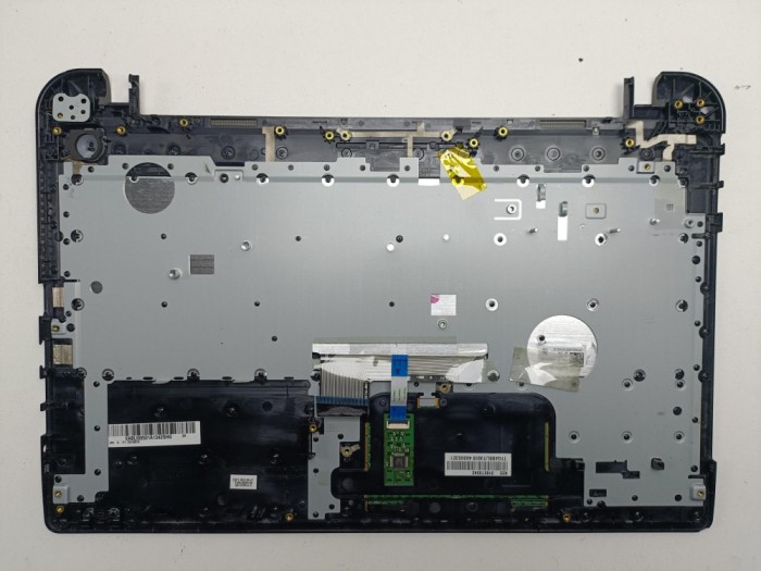 Palmrest cu tastatura TOSHIBA SATELLITE L50-B