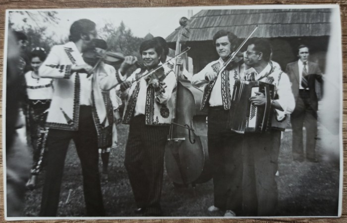 Taraf// fotografie originala Constantin Mierlescu