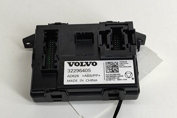 Alt modul de control VOLVO XC40 536 2023 OEM: 32296405 | 23891575