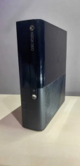 Vand consola Xbox 360 + senzor kinect foto