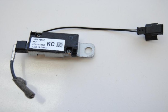 Amplificator de antena OPEL ASTRA J GTC 2013 OEM: 13367022,421251063 1820616