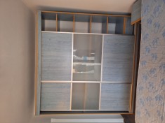 Vand mobila dormitor aproape nouă!