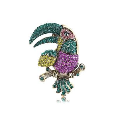 Brosa statement mare Tucan cu cristale foto