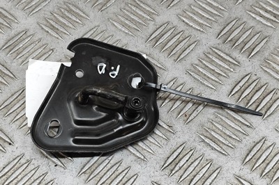 Zăvor de siguranță capota AUDI A6 4G2, C7, 4GC 2015 OEM: 4G0823186 27477851 foto