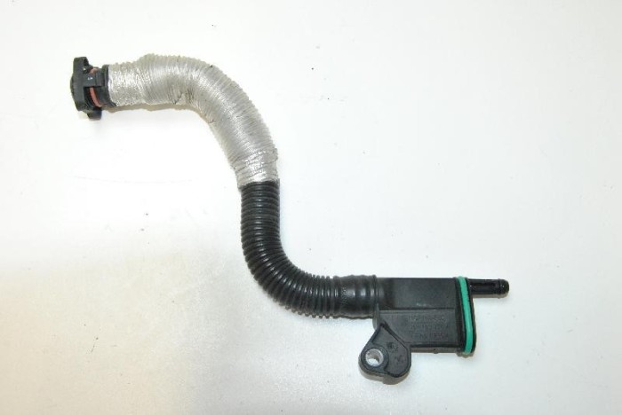 Furtun VW TIGUAN 5N_ 2013 OEM: 06H103226A 2324486