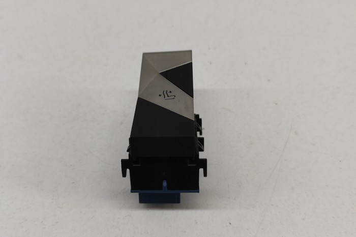 Buton de control scaun dreapta CITRO&Euml;N DS7 Crossback 2021 OEM: 9820282877 27640186