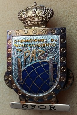 QW9 N 27 - insigna - militar - misiune NATO in Europa - SFOR foto
