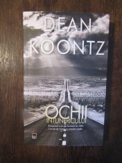 Ochii intunericului - Dean Koontz foto