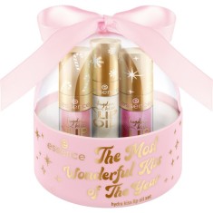 essence The Most Wonderful Kiss of The Year set cadou de Crăciun de buze pentru femei 3x1 buc