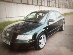 VW Passat Berlina, inmatriculat, neavariat. foto