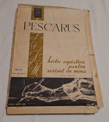 PESCARUS hartie copiativa pt scrisul de mana - INDIGO albastru, anul 1968 foto