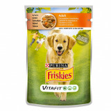 FRISKIES Adult VitaFit pouch with chicken and carrot in juice 100 g