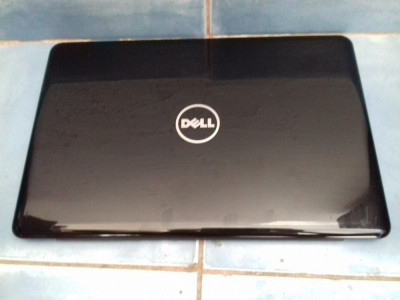 Capac LCD Dell Inspiron 15 5567 5565 (44N2T)) foto