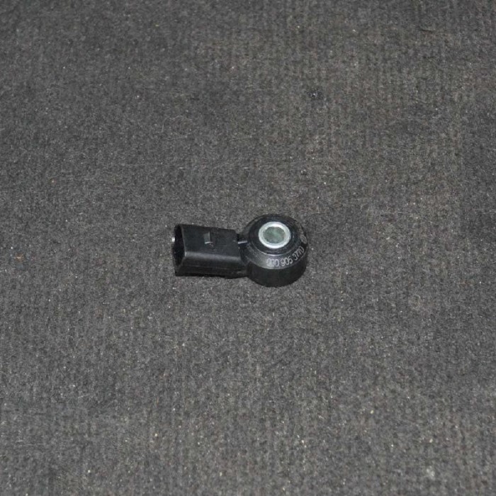 Senzor de detonație motor VW JETTA MK6 162, 163 2016 OEM: 030905377D 2157126