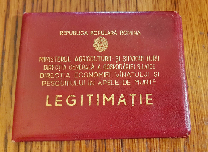 F183-Legitimatie veche pescar vanator Romania 1964-1966 stare buna 10/7,5 cm.