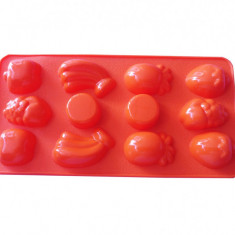 Forma din silicon pentru bomboane, gheata, model Legume, 25D