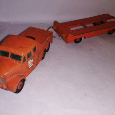 bnk jc Matchbox K-8-a Transporter - roti rosii