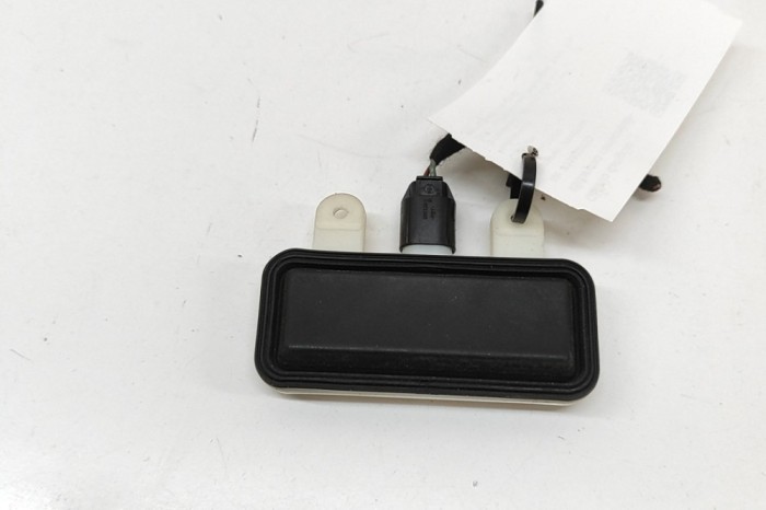 Comutator deschidere haion INFINITI Q30 2019 OEM: A2218702410 31522033
