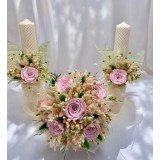 Set buchet, lumanari si cocarda, cu trandafiri criogenati , plante naturale uscate si stabilizate cu lumanari tip fagure din ceara naturala