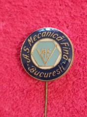 Insigna fotbal - AS "MECANICA FINA" BUCURESTI (varianta 2)