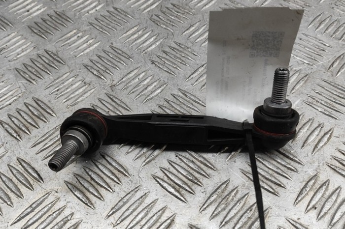 Bieleta stabilizatoare dreapta spate BMW 3 G20, G28 2024 OEM: 6785608 28246543