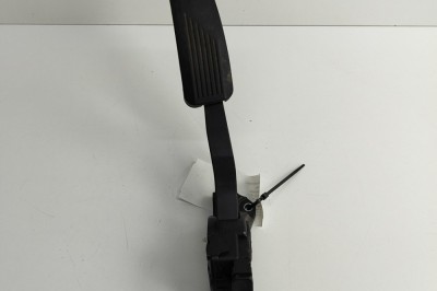 Pedala de accelerație MASERATI QUATTROPORTE VI 2014 OEM: 04861715AD,6PV933966-27 29366994 foto