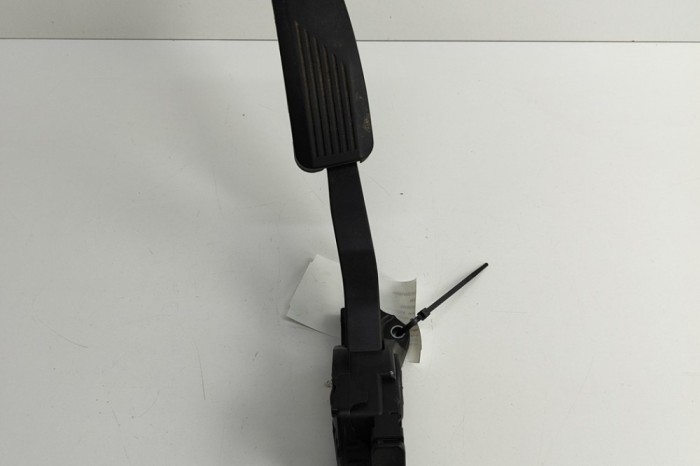Pedala de accelerație MASERATI QUATTROPORTE VI 2014 OEM: 04861715AD,6PV933966-27 29366994