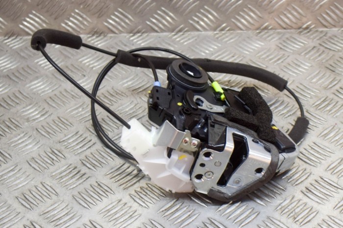 &Icirc;ncuietoare ușă dreapta spate TOYOTA C-HR _X1_ 2020 OEM: 0H2204 13506652