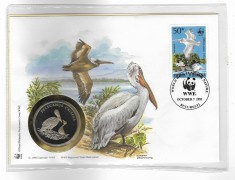 Medalie WWF - Pelicanus Crispus - Romania, 1993, cu plic de prezentare foto