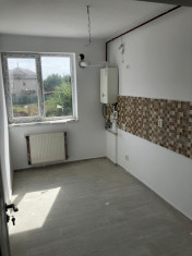 oferta apartament 3 camere decomandat, etaj 2 foto