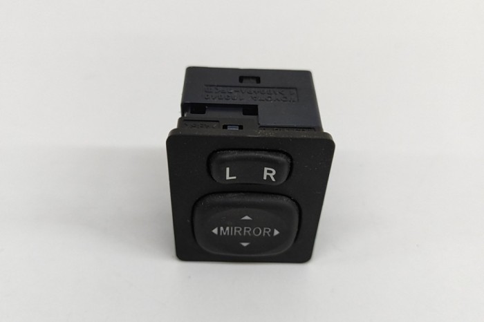 Comutator de reglare oglinda TOYOTA AURIS _E18_ 2013 OEM: 84870-02090-C0,84870-02090 28361603