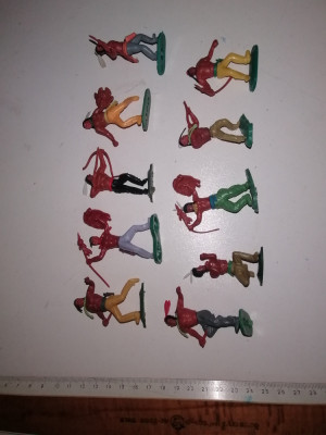 LOT 10 FIGURINE / FIGURINA INDIENI VECHI HONG KONG foto