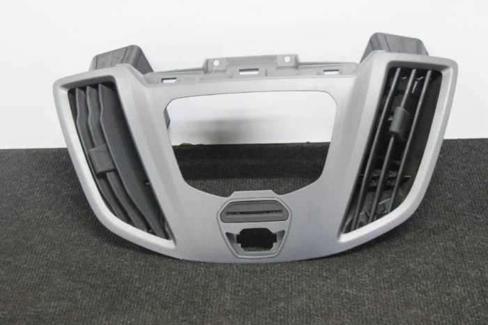 Ornament player muzical FORD TRANSIT 2018 OEM: BK31-V047A04-AFW,BK31-V018B08-BCW,BK31-V018B09-BCW 11289358
