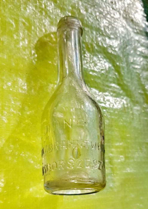 G255-Sticla farmacie veche DIANA FRANZBRANNTWEIN Sosborszesz-Romania imperiul austro- maghiar cu cap bachelita stare foarte buna.