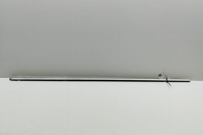 Chedar geam ușă dreapta spate BMW 7 E38 1996 OEM: 2421524,8204232 | 31964298