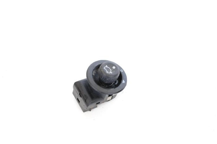 Comutator FORD TRANSIT Furgon 2010 OEM: 93BG17B676BB 10793924