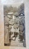 F660-I- ww2-Foto Romania veche-General german salutand 2 Ofiteri Romani