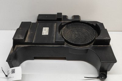 Subwoofer NISSAN TITAN 2005 OEM: 28170-8S210 | 28998459 foto
