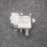 &Icirc;ncuietoare capac rezervor BMW 5 Touring F11 2011 OEM: 7228199 | 10346109