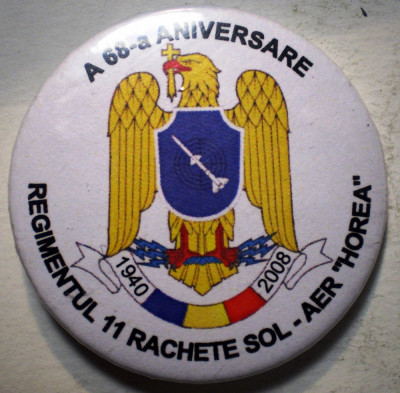 I.256 INSIGNA MILITARA ROMANIA ARMATA REGIMENTUL 11 RACHETE SOL-AER HOREA 40mm foto