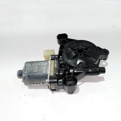 Motoras macara geam dreapta spate Audi A4 B9 Avant 2015 - 2019 foto