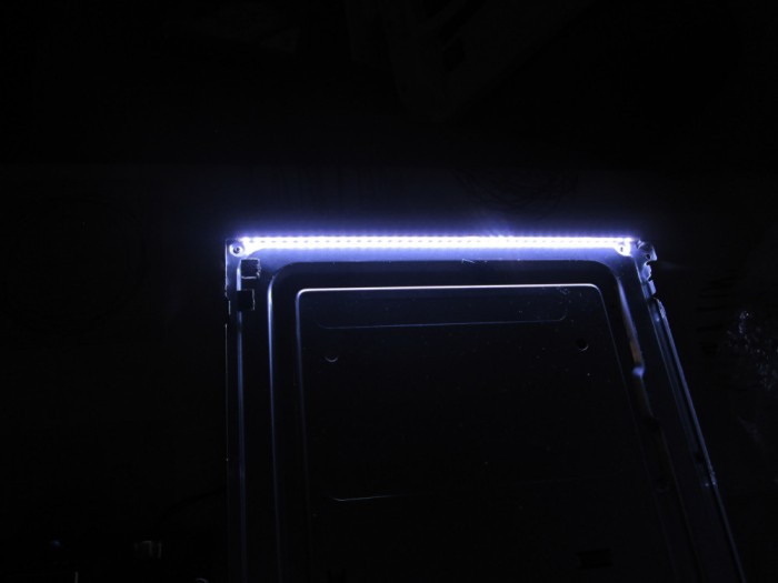 bareta led 17ELB24NER5 functionala din tv Wellington WL24HDW282SW functional