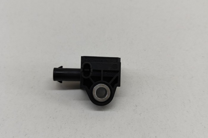 Senzor de impact st&acirc;nga față SKODA SUPERB III Estate 3V5 2020 OEM: 5Q0959651B 25979538